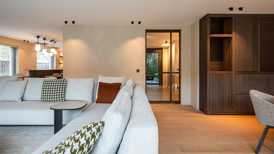 Une élégance intemporelle dans un intérieur modernisé